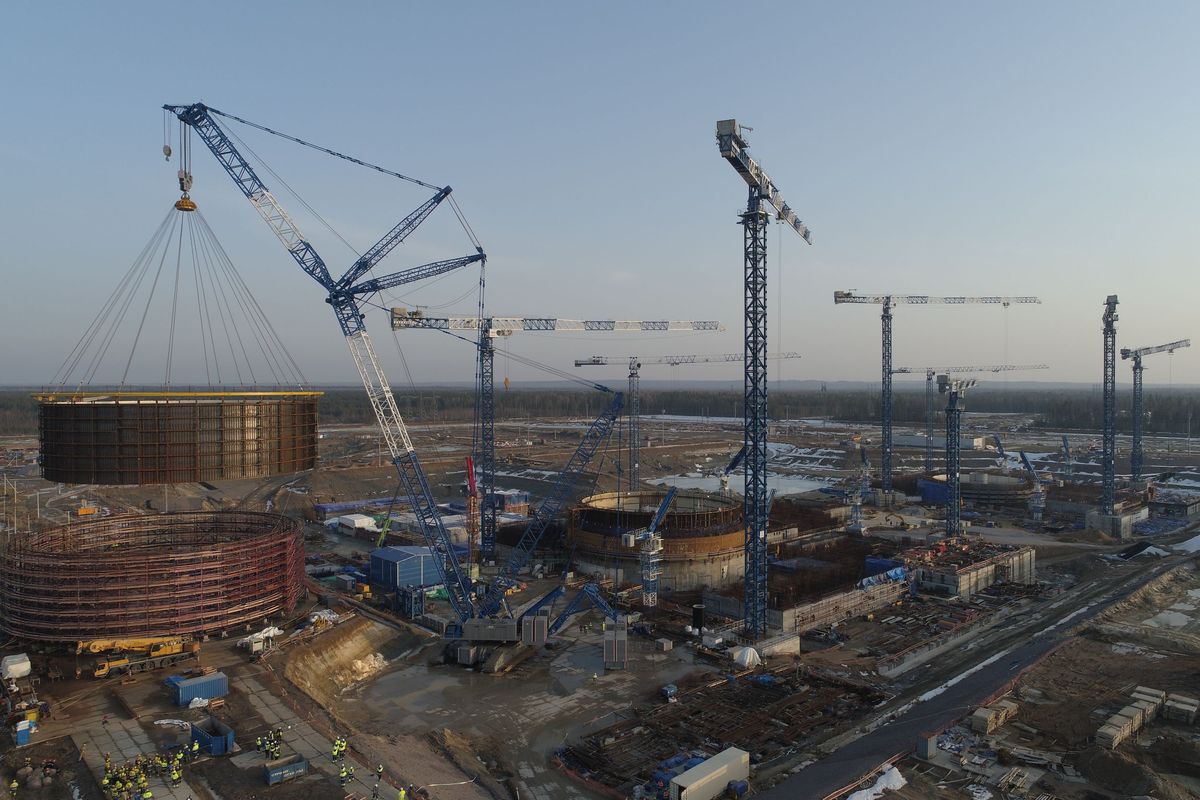 Фото и видео: Монтаж внутренней защитной оболочки (ВЗО) здания реактора энергоблока № 3 Ленинградской АЭС-2