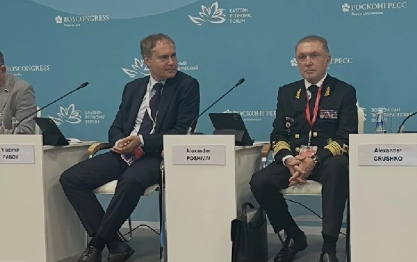 «Росатом» рассказал на ВЭФ о двухуровневой системе обеспечения безопасности на Северном морском пути