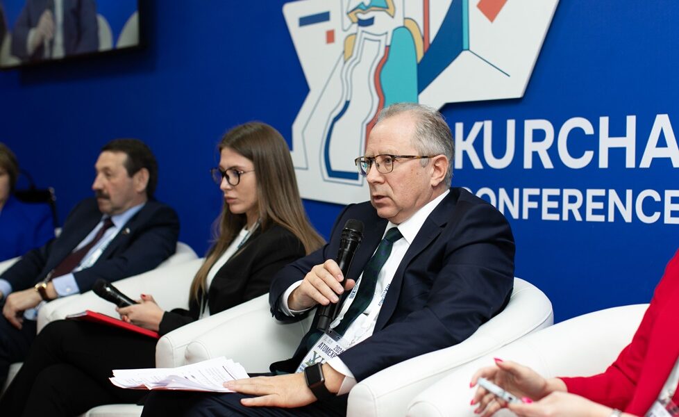 На «АТОМЭКСПО-2024» обсудили развитие российского электротранспорта и автопрома