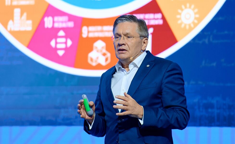 Глава «Росатома» Алексей Лихачев выступил перед делегатами VI Молодежного энергетического саммита БРИКС