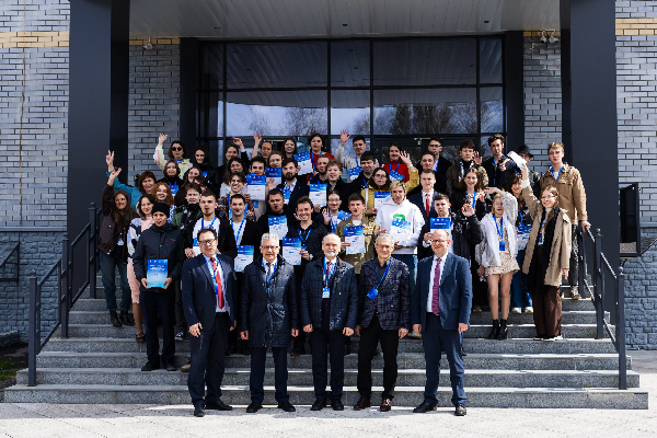 В Национальном центре физики и математики завершилась Всероссийская студенческая физико-математическая конкурс-школа имени Игоря Тамма