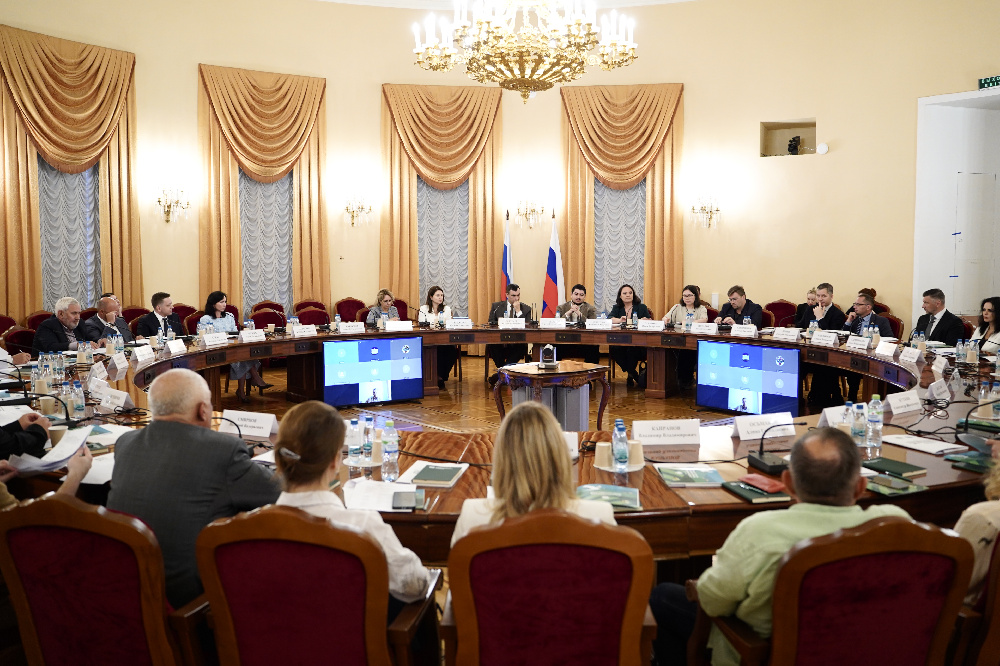 Представители «Росатома» приняли участие в круглом столе на тему ликвидации захоронений непригодных пестицидов