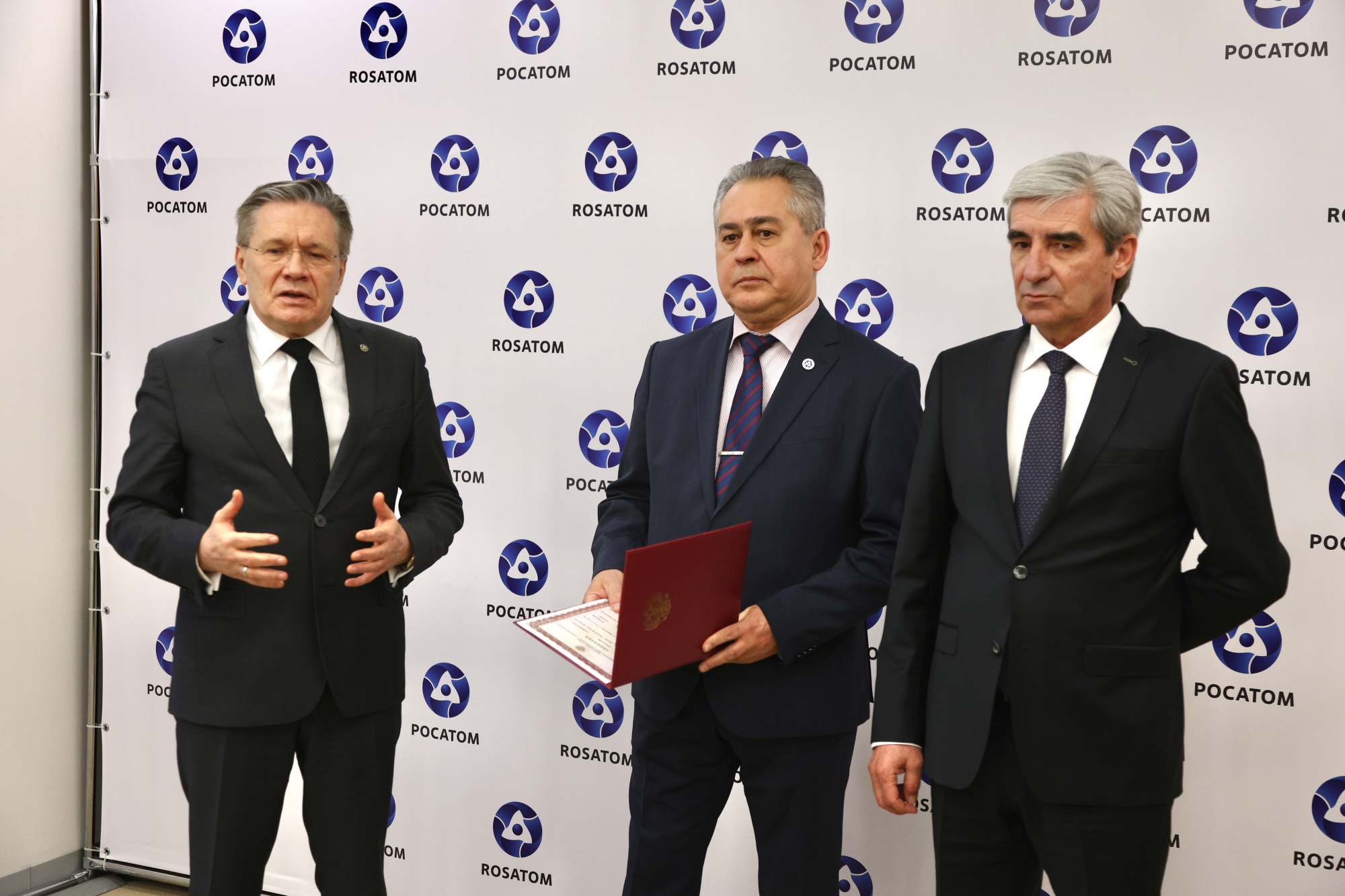 Запорожская АЭС получила лицензию Ростехнадзора на эксплуатацию энергоблока № 2 Запорожской АЭС