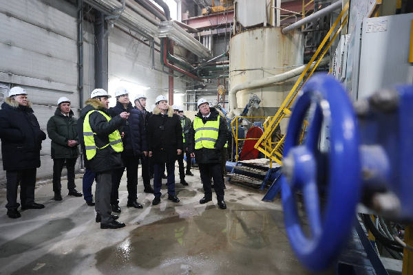 Полномочный представитель Президента РФ в СФО Анатолий Серышев посетил с рабочим визитом предприятие Горнорудного дивизиона «Росатома» 