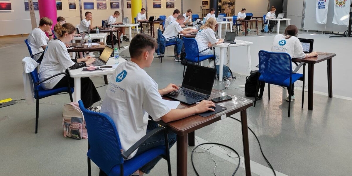 При поддержке «Росатома» прошел Всероссийский турнир по спортивному программированию «Смоленская цифра»