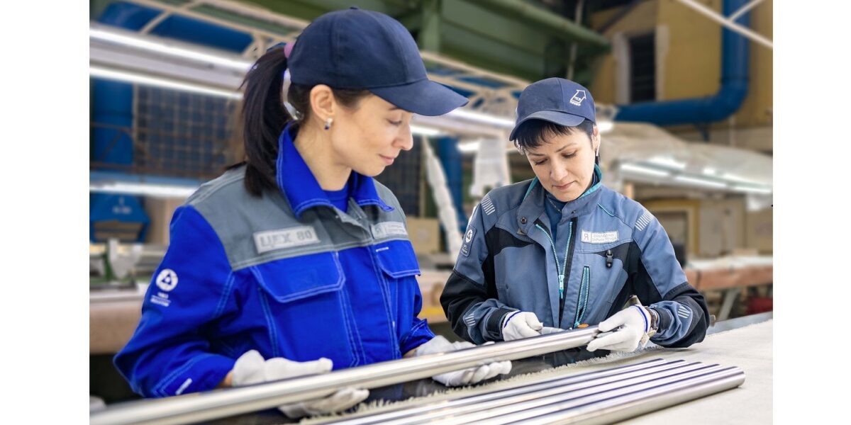 Металлурги «Росатома» освоили производство новых видов титановых труб для авиационных систем