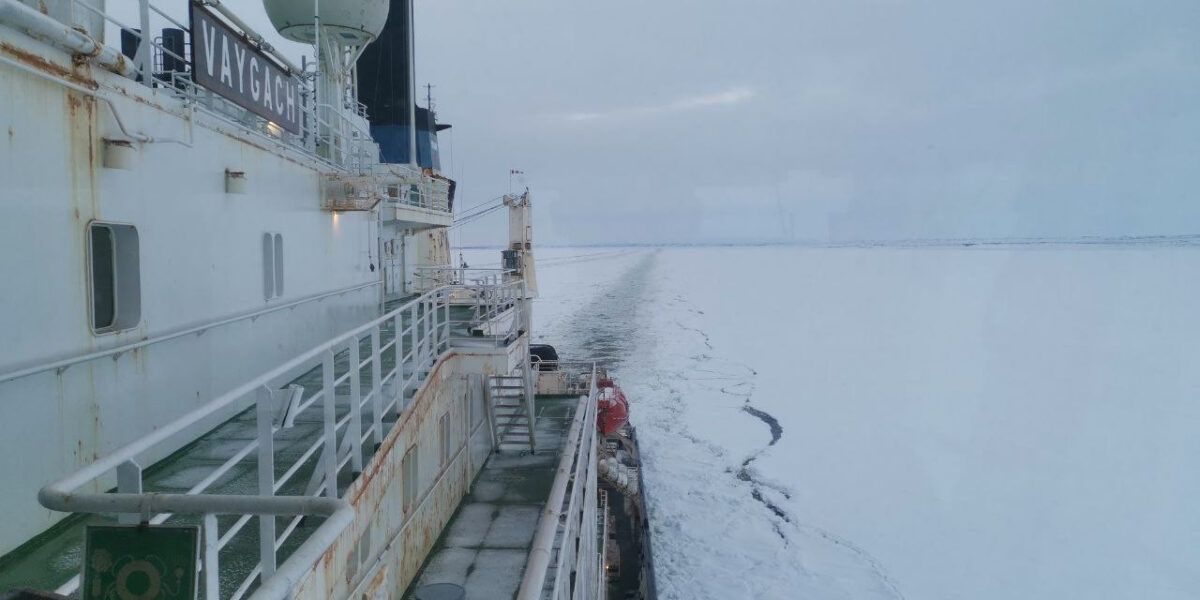 Nuclear icebreaker Vaigach completed anti-jamming operations on the Yenisei