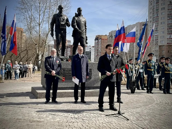 Представители «Росатома» приняли участие в открытии памятника ликвидаторам Чернобыльской аварии в Красноярске