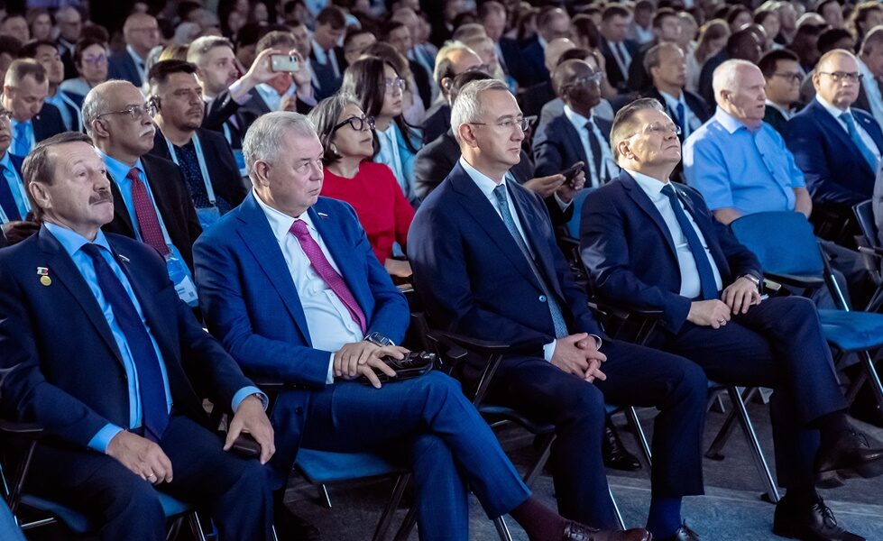 Глава госкорпорации «Росатом» принял участие в торжественных мероприятиях в честь 70-летия первой в мире АЭС
