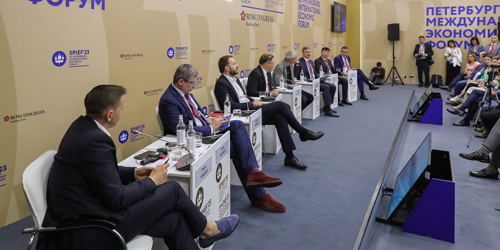 ПМЭФ 2023: Глава Росатома подчеркнул важную роль госкомпаний в развитии перспективных технологий в России