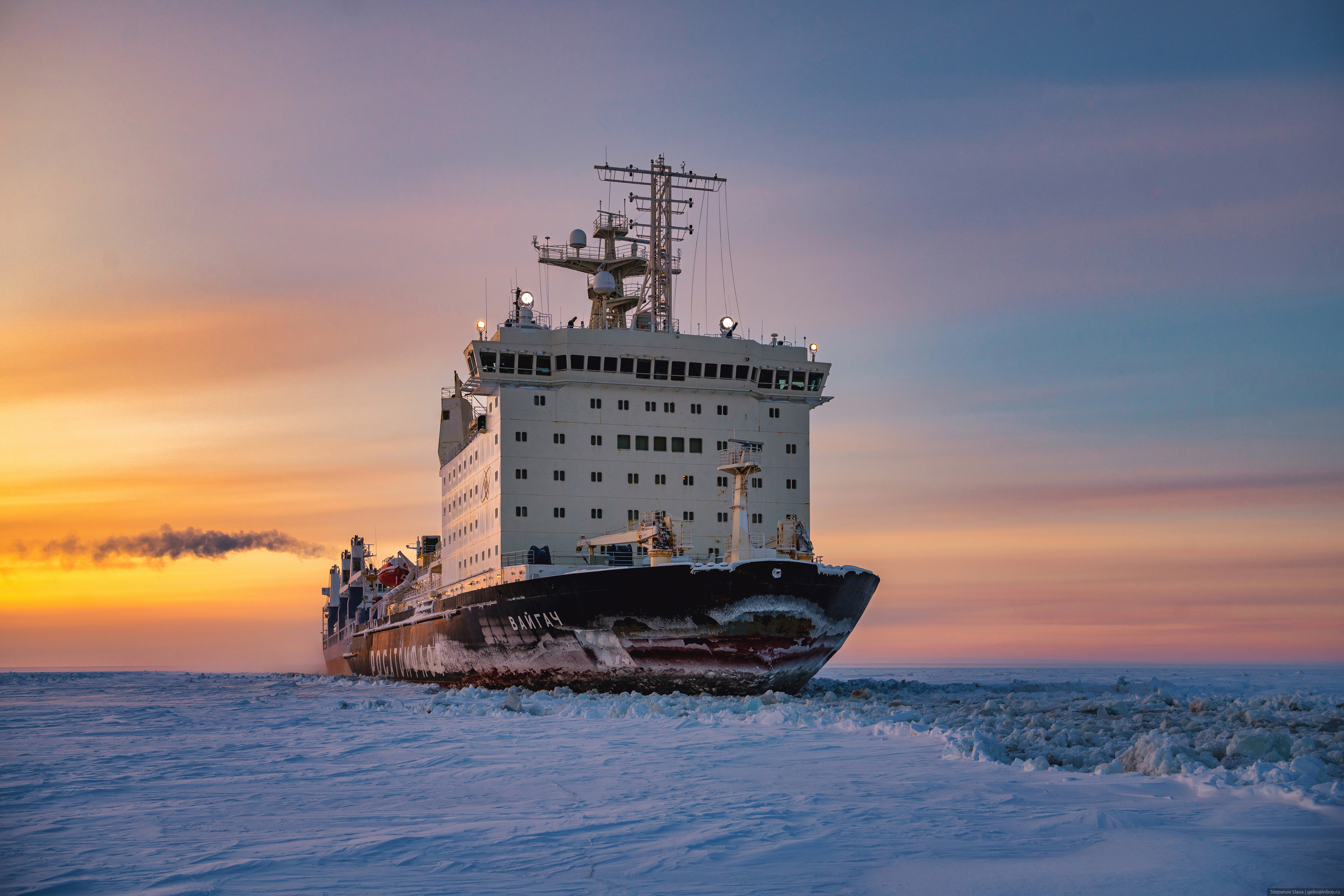 Photo: Nuclear icebreakers of project 10580