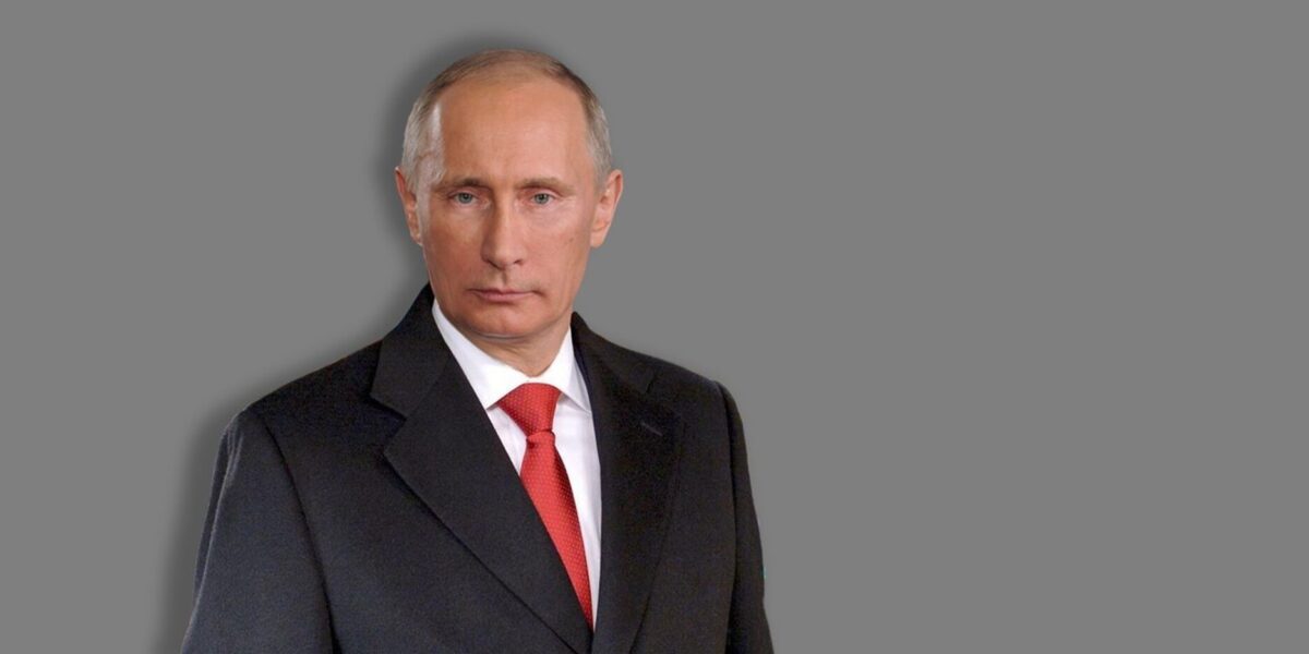Президент РФ Владимир Путин поздравил работников и ветеранов атомной промышленности с профессиональным праздником