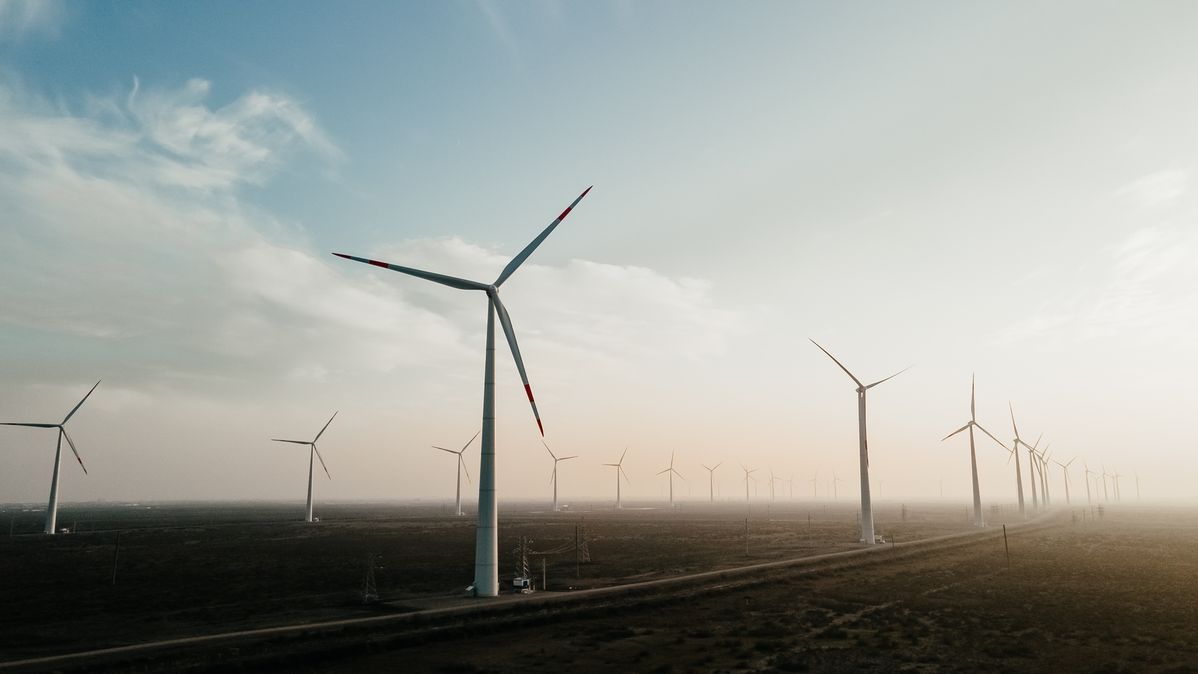 Видео: Новолакская ВЭС