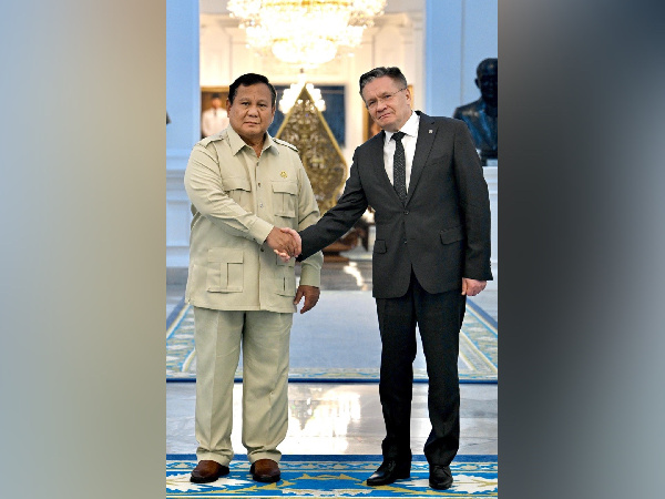 Rosatom Director General Alexey Likhachev Holds Working Meeting with President of Indonesia Prabowo Subianto