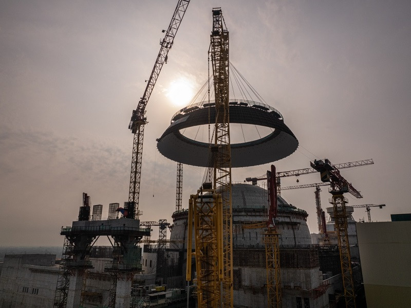Installation of the dome part of the outer containment has started at Rooppur NPP Unit 2 (Bangladesh)
