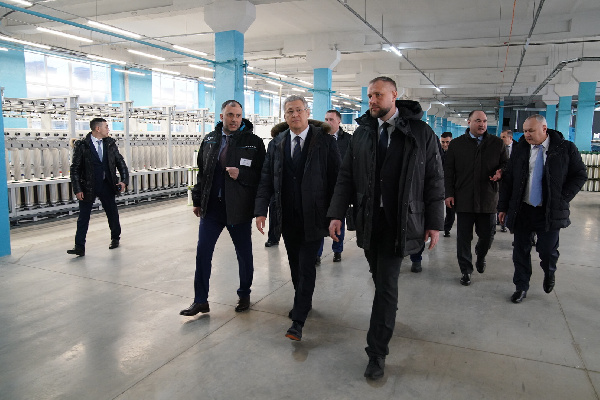 На предприятии Композитного дивизиона «Росатома» прошел «Промышленный час» с участием главы Башкортостана 