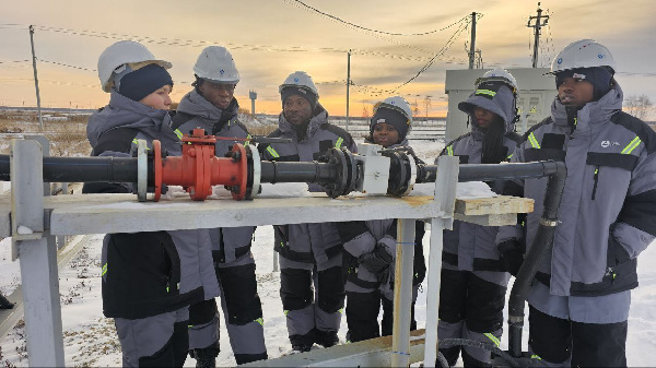 На предприятии Горнорудного дивизиона «Росатома» прошли производственную практику студенты-геологи из Танзании 