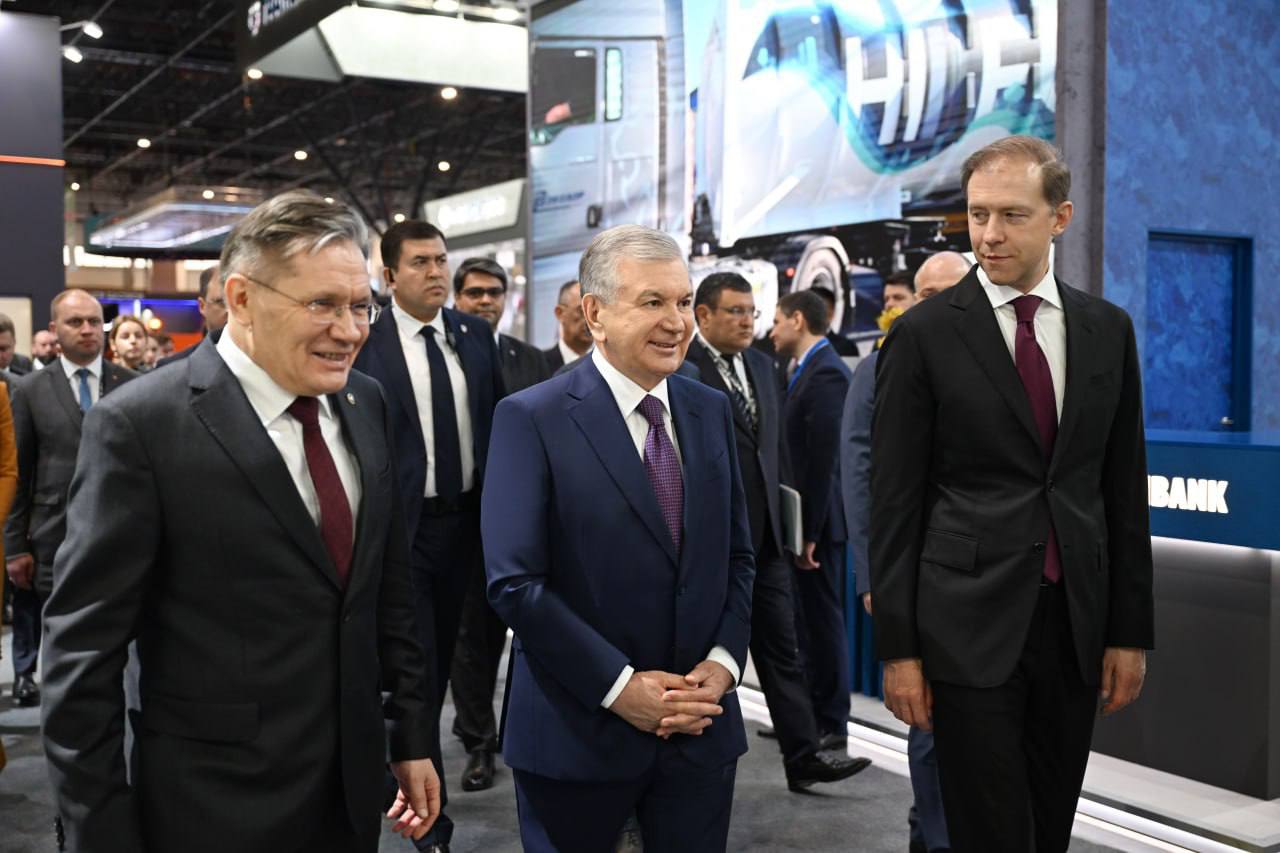 Head of Rosatom Presented Nuclear Energy and Electromobility Technology Solutions to President of Uzbekistan111