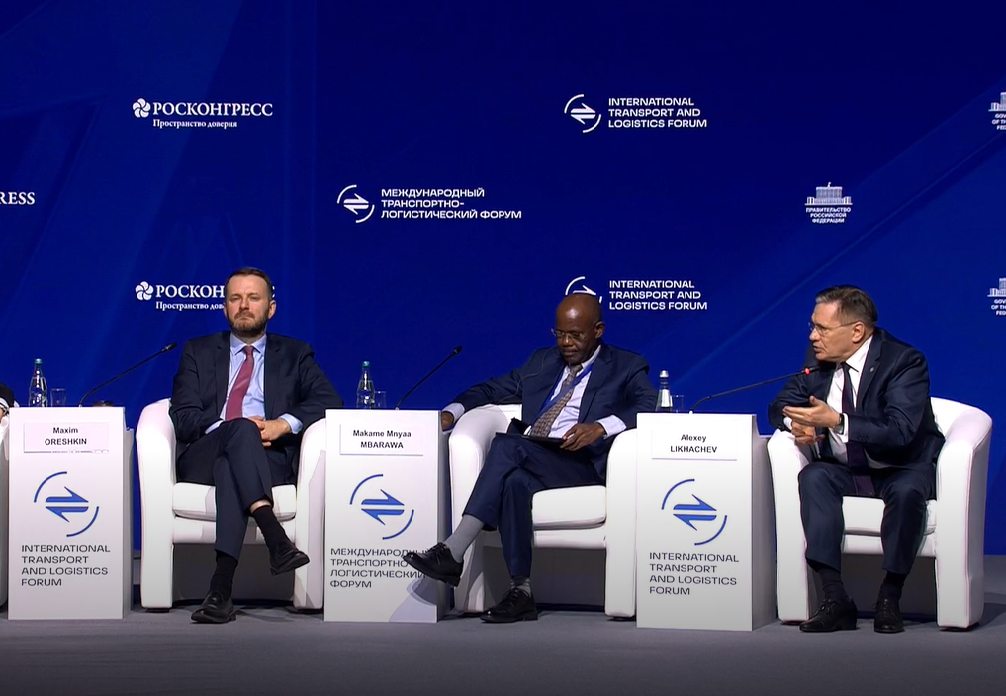 Глава «Росатома» Алексей Лихачев принял участие в пленарном заседании Международного транспортно-логистического форума