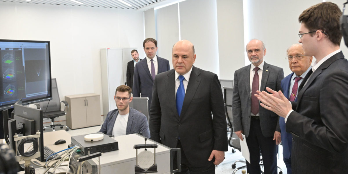 Председатель Правительства РФ Михаил Мишустин посетил НЦФМ и кампус Филиала «МГУ Саров»
