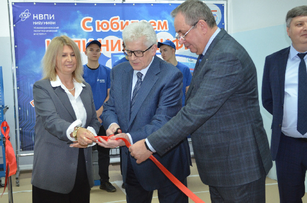 При поддержке «Росатома» в Нововоронежском политехническом институте открылось новое направление подготовки токарей и фрезеровщиков 