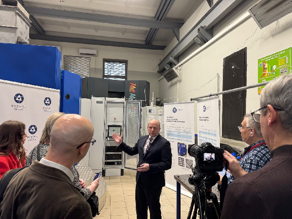 Предприятие «Росатома» изготовило два 3D-принтера нового поколения для печати сложных изделий из металлопорошков