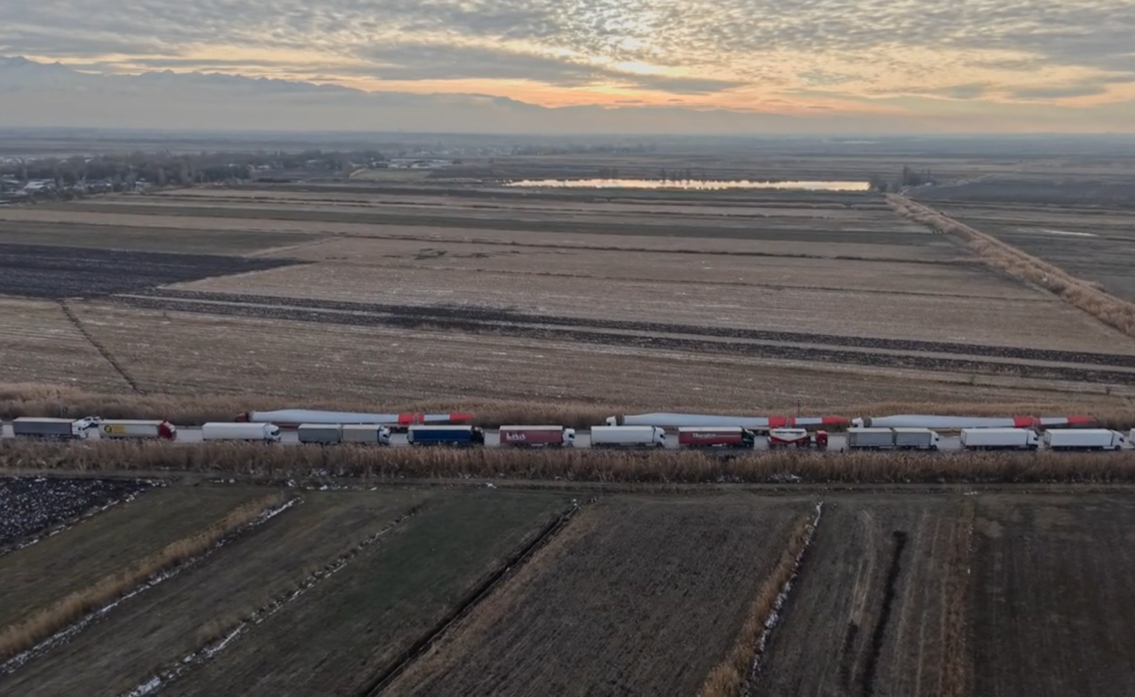 Видео: Доставка лопастей «Росатом Ветролопасти» в ветропарк Иссык-Куль (Кыргызстан)