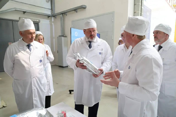 Министр труда России Антон Котяков оценил уровень подготовки кадров на НЗХК