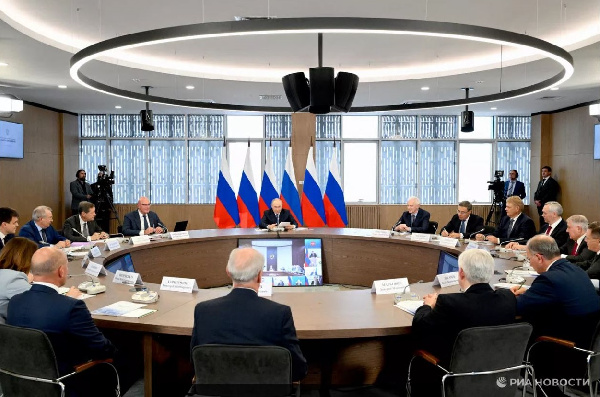 Глава «Росатома» предложил Президенту РФ создать программу развития технологий ИИ и суперкомпьютеров