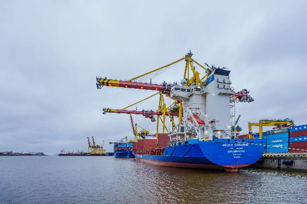 FESCO более чем вдвое увеличила контейнерные перевозки между Санкт-Петербургом и Калининградом в 2025 году