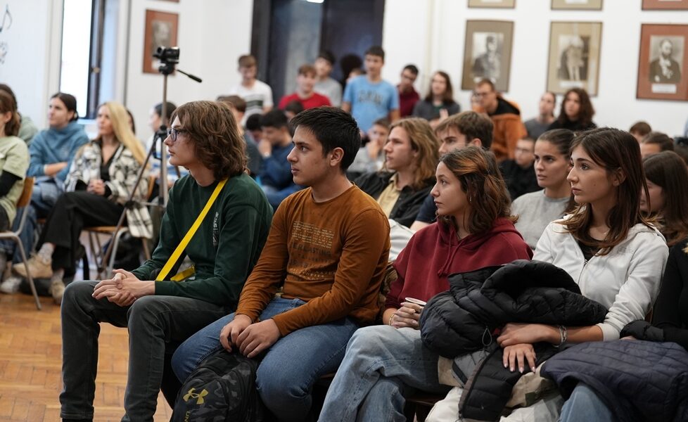 В Сербии при поддержке «Росатома» прошла серия просветительских лекций о перспективах развития мирного атома