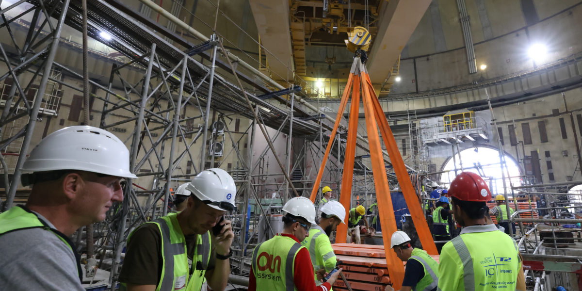 Rosatom commissions polar crane at Akkuyu NPP power unit No. 1 (Turkey)