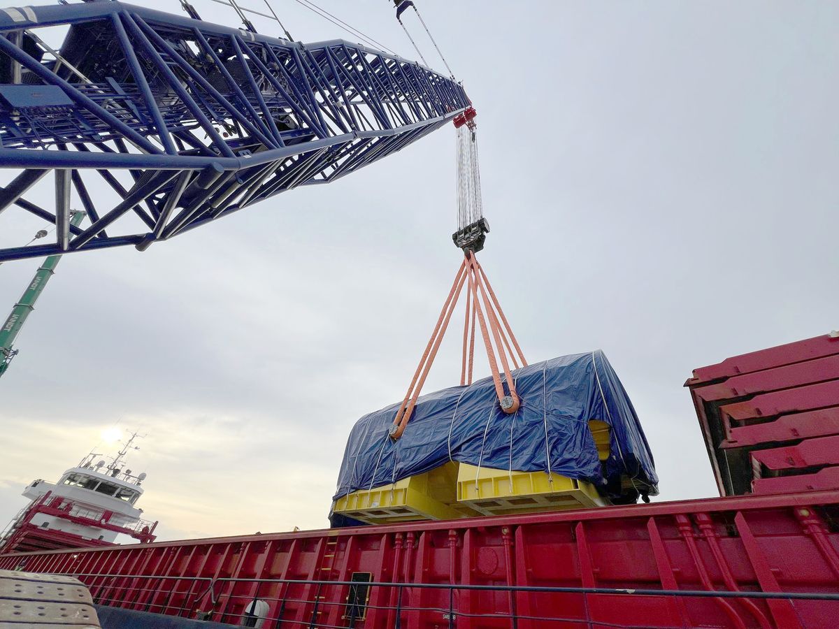 FESCO выгрузила 1240 тонн оборудования для АЭС «Аккую» (Турция)