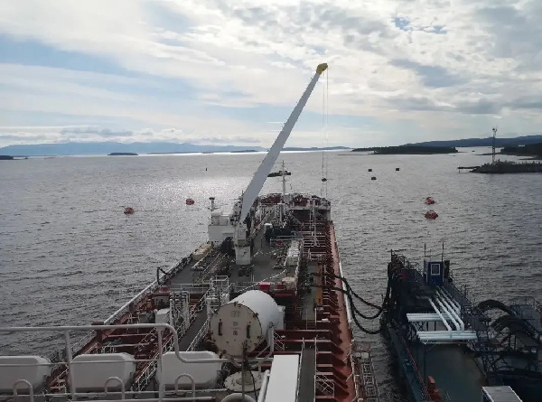 Единый морской оператор северного завоза отправил на Чукотку танкер с дизельным топливом