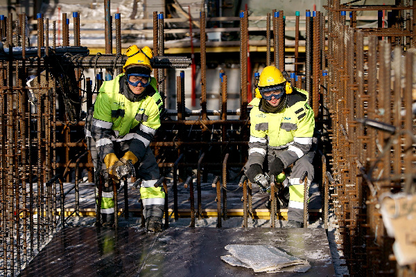На стройплощадке энергокомплекса IV поколения в Северске завершился зимний трудовой семестр