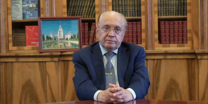 Видео: Обращение ректора МГУ академика РАН В.А. Садовничего, поздравление выпускников