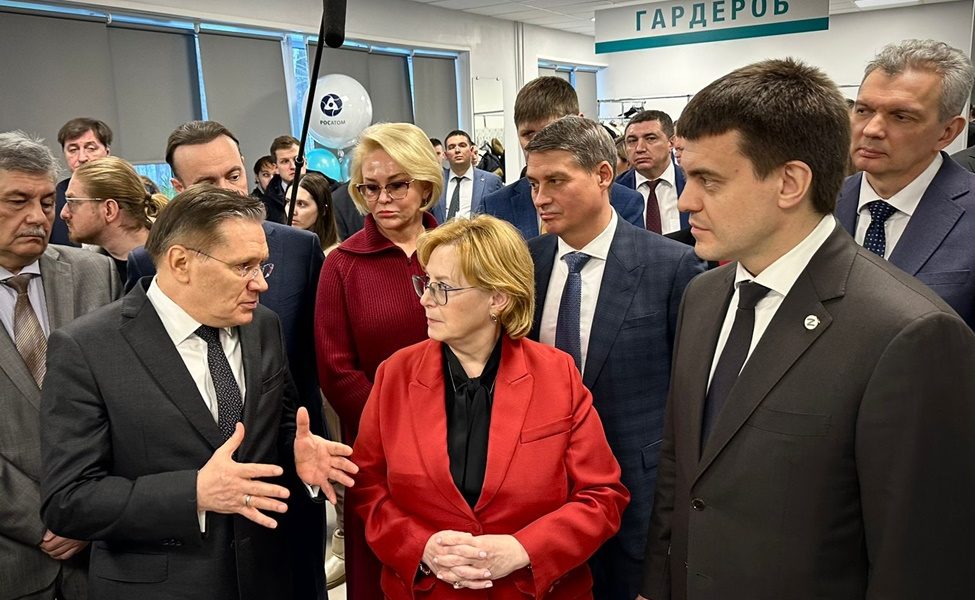 Глава Росатома Алексей Лихачев открыл Центр промышленной медицины в Железногорске
