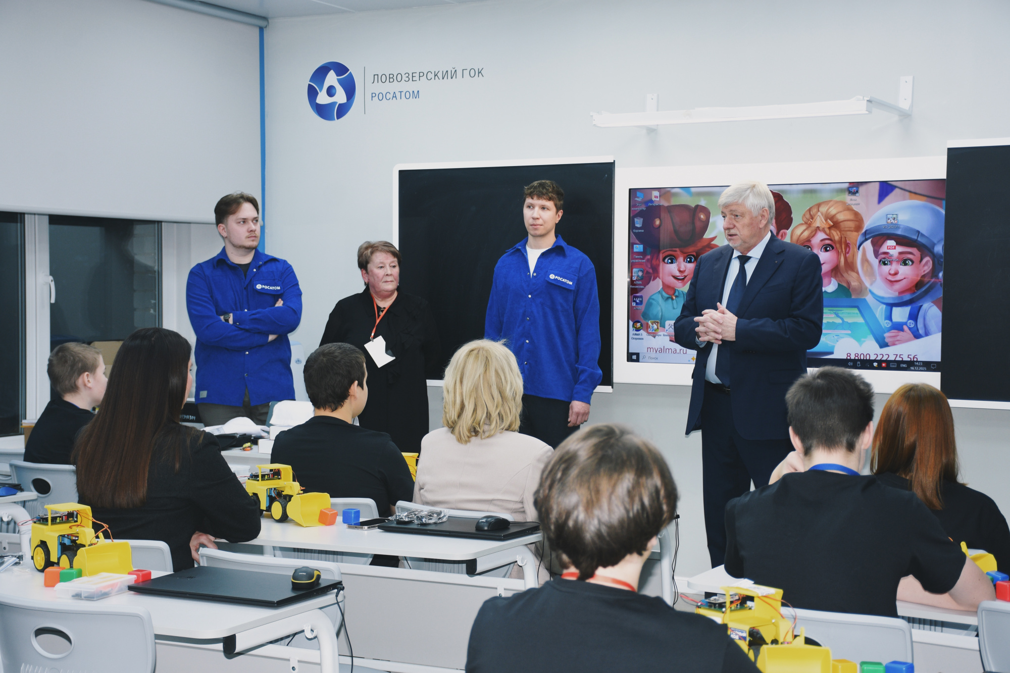 При участии «Росатома» в средней школе им. В.С. Воронина (Ревда) открылся класс по роботизации