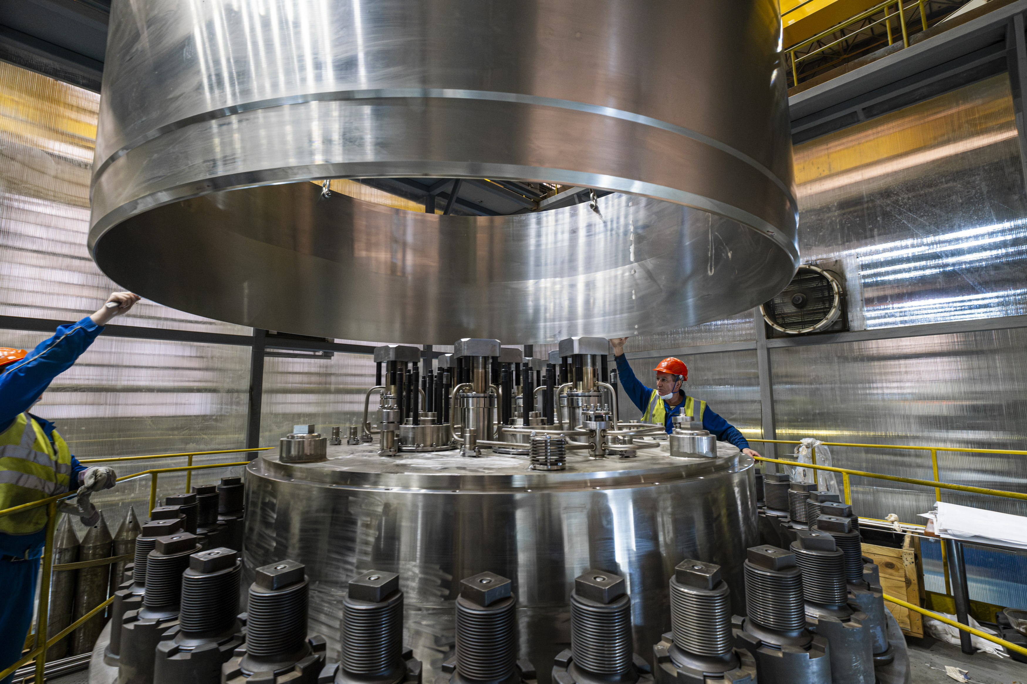 Mechanical engineers of Rosatom completed manufacturing the second RITM-400  for Rossiya nuclear icebreaker