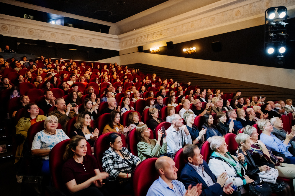 В московском кинотеатре «Иллюзион» состоялась премьера документального фильма «РДС. Россия Делает Сама», приуроченного к 80-летию атомной промышленности